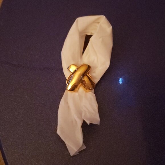 2 Vintage Scarf Clips - MOP Faux Cameo on Coral and Contemporary Gold tone - Picture 3 of 7